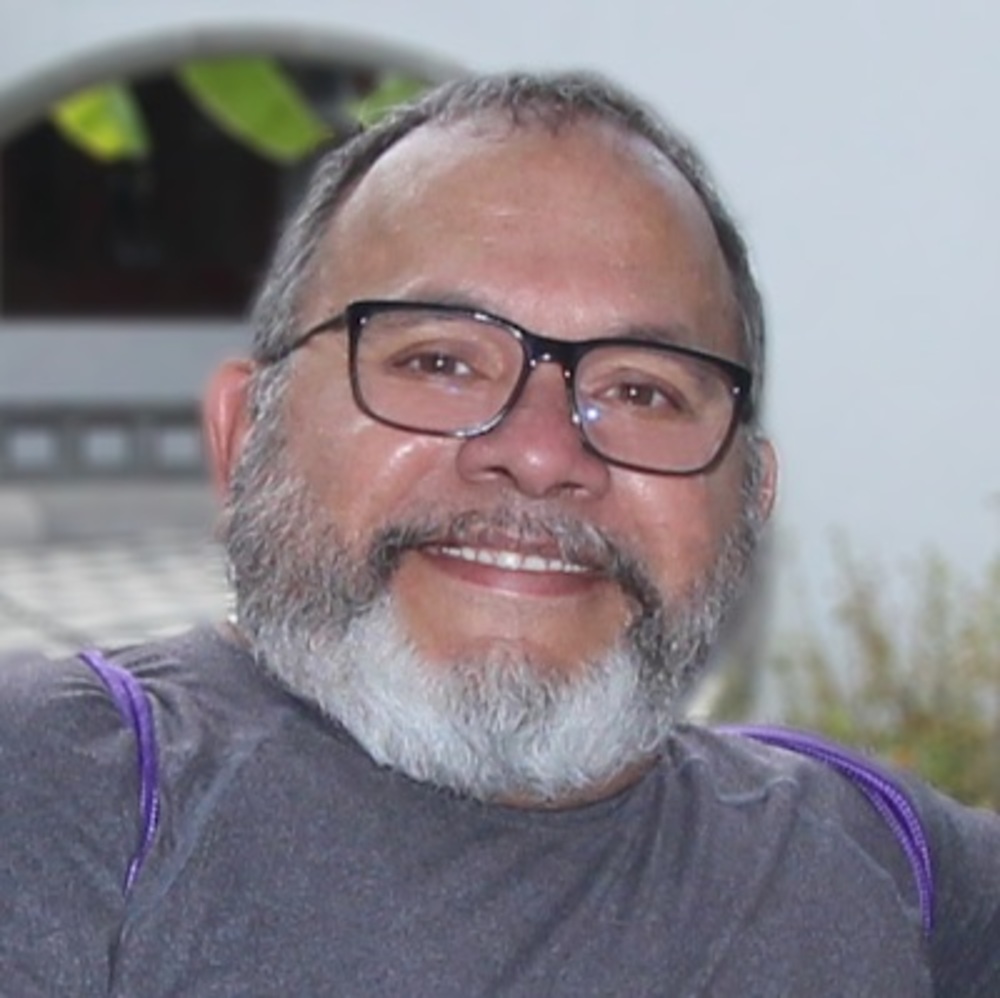 Meet your Posher, Leo